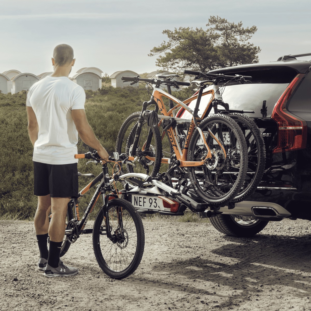 thule velocompact 13 pin bike carrier 2 bikes black 5 1999020.jpg